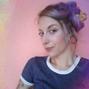 Meet your Posher, Molly